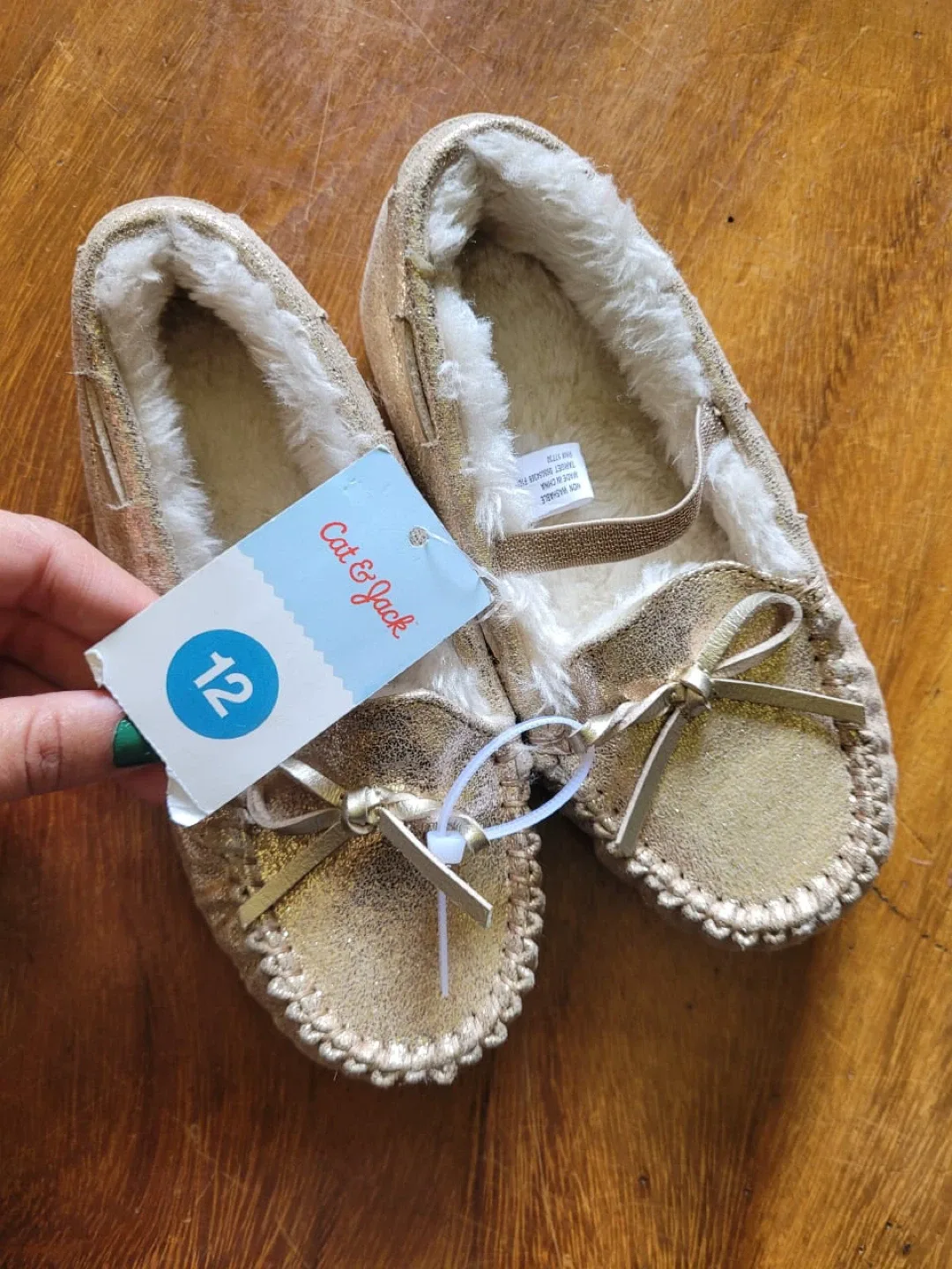 New beautiful fluff girl shoes size 12 color Gold image indicator(3)