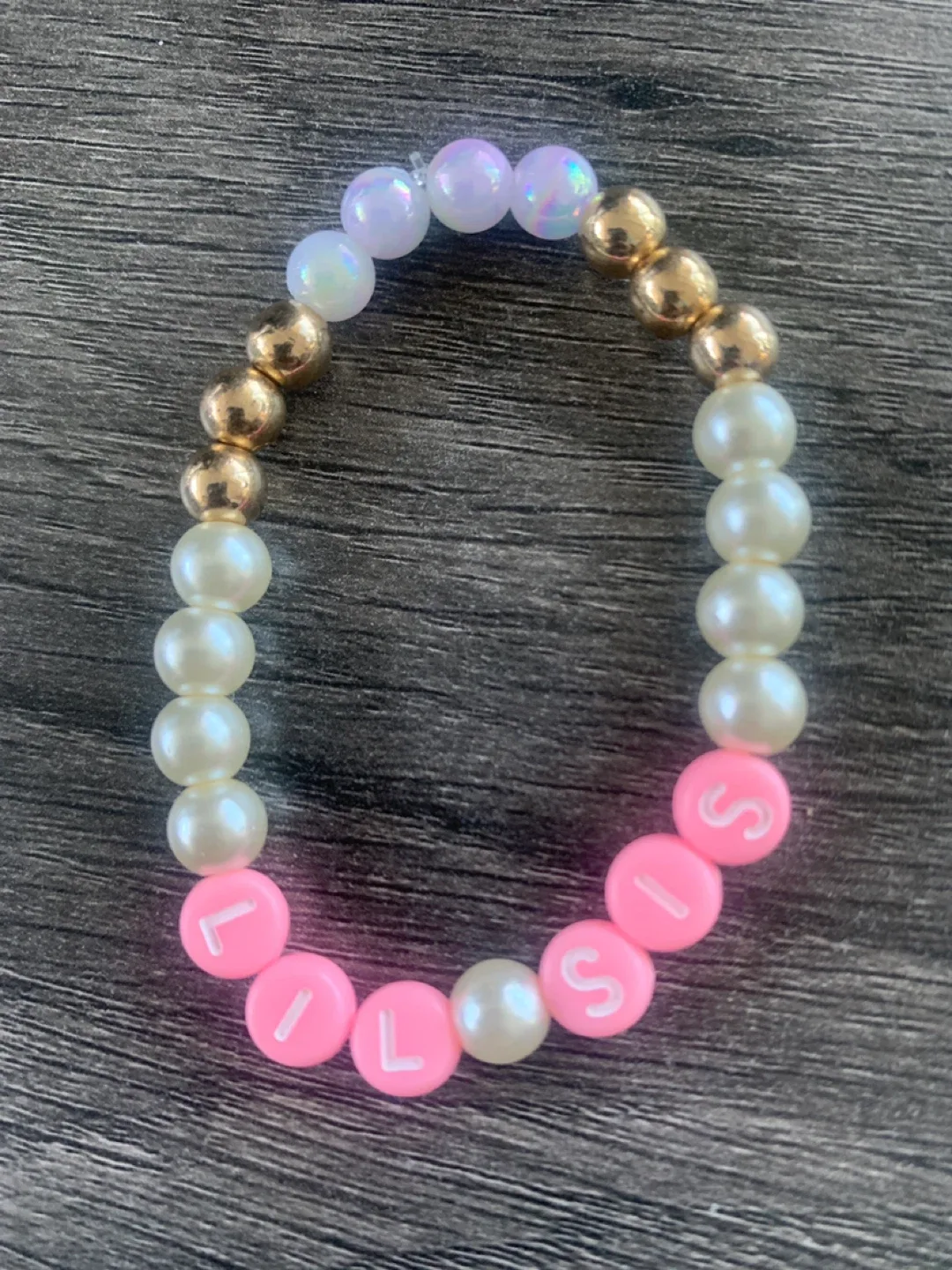 Handmade 'Lil Sis' & 'Big Sis' Beaded Bracelets image indicator(3)