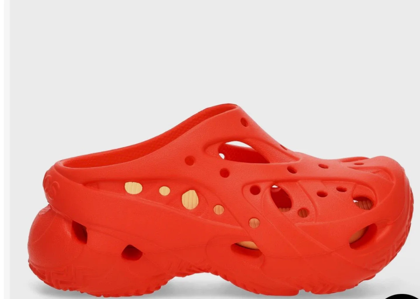 ✨Host pick✨Red Crocs with Jibbitz image indicator(5)