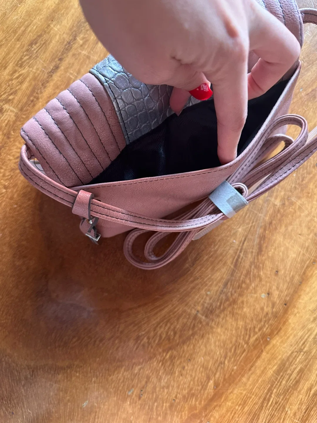 NEW Kenneth Cole Reaction Pink/Silver Crossbody Bag image indicator(3)