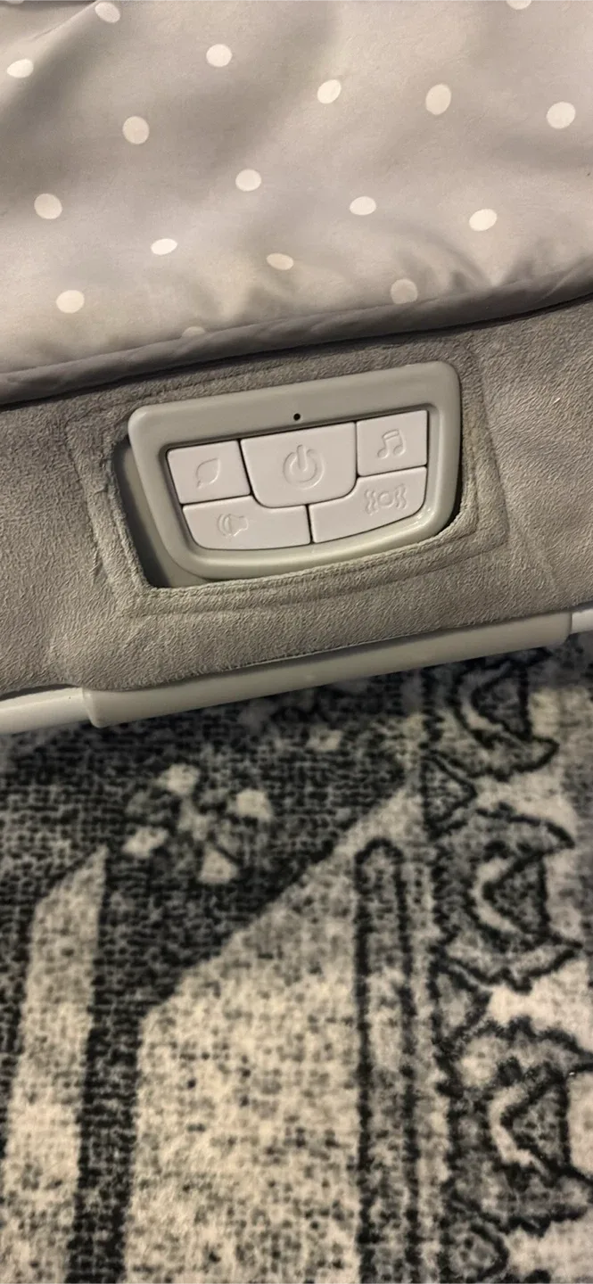 🥕Ingenuity Baby Bouncer - Like New! image indicator(2)