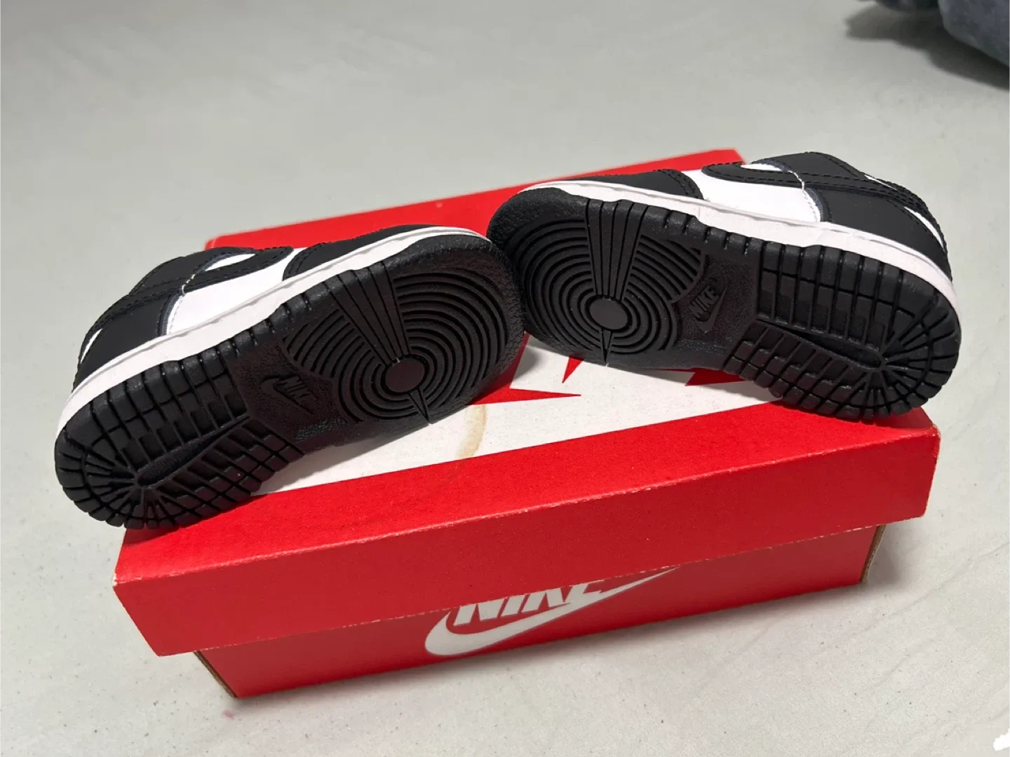 Nike Dunk Low Toddler Shoes - Size 4C - Black/White image indicator(2)