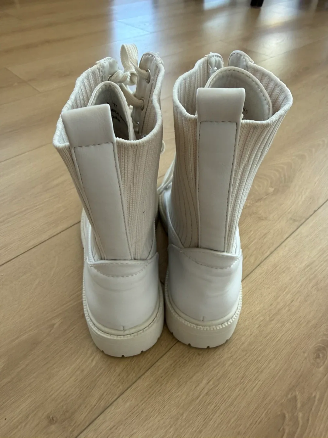 Madden Girl White Combat Boots - Size 8 image indicator(3)