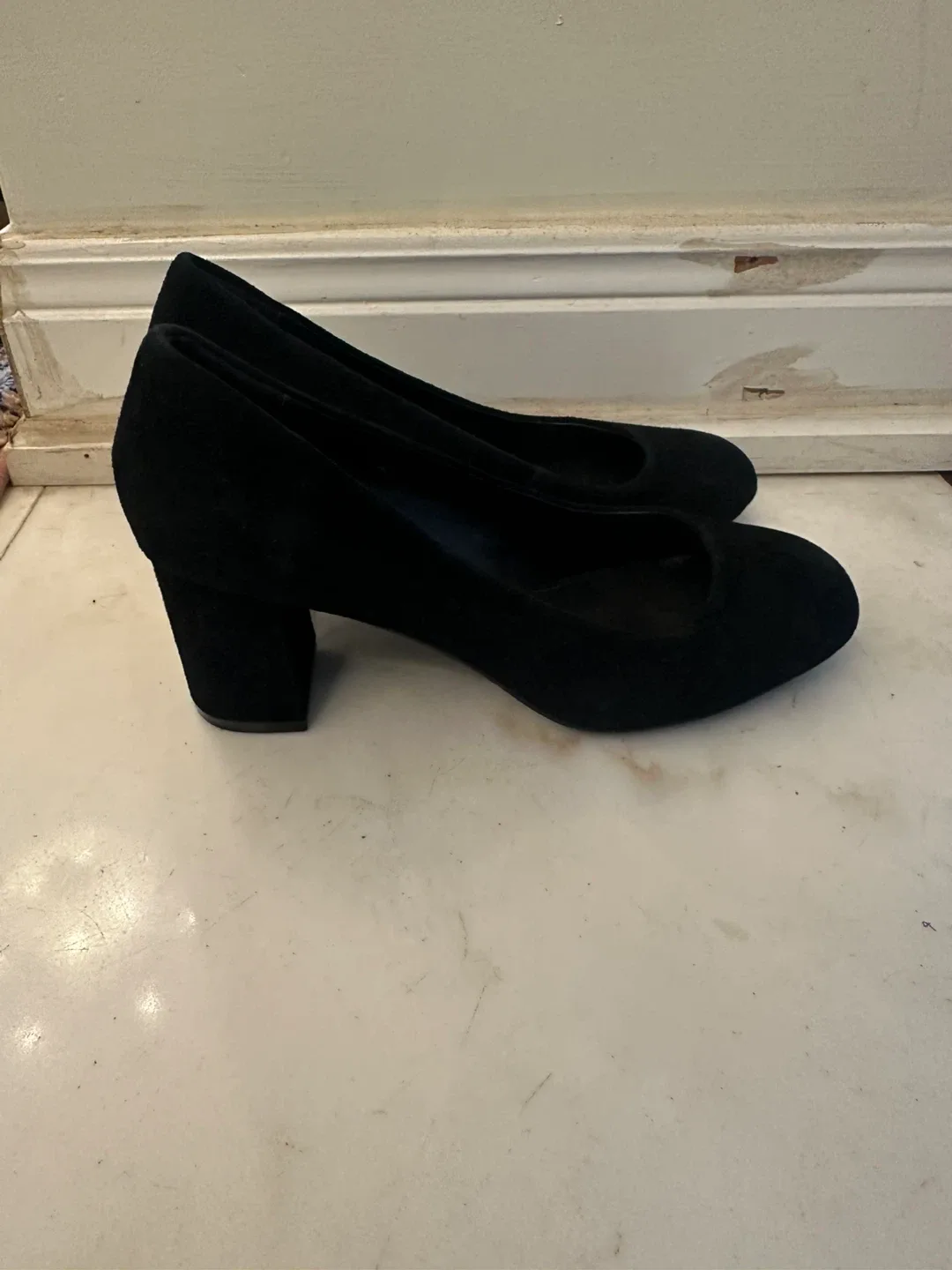 Le Chateau Flex Black Suede Heels - Size 8.5 thumbnail