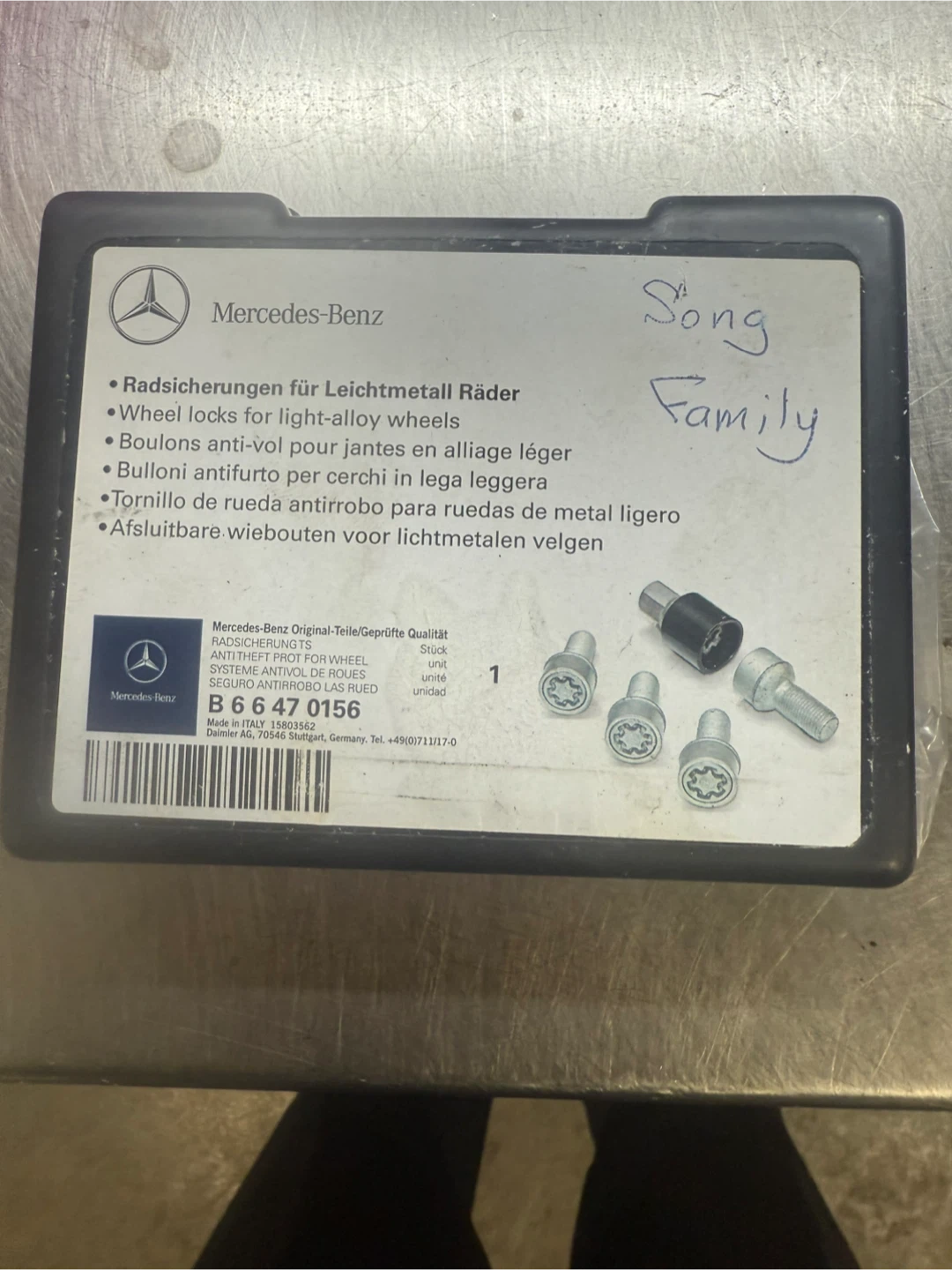 Mercedes-Benz Wheel Locks B 6 6 47 0156