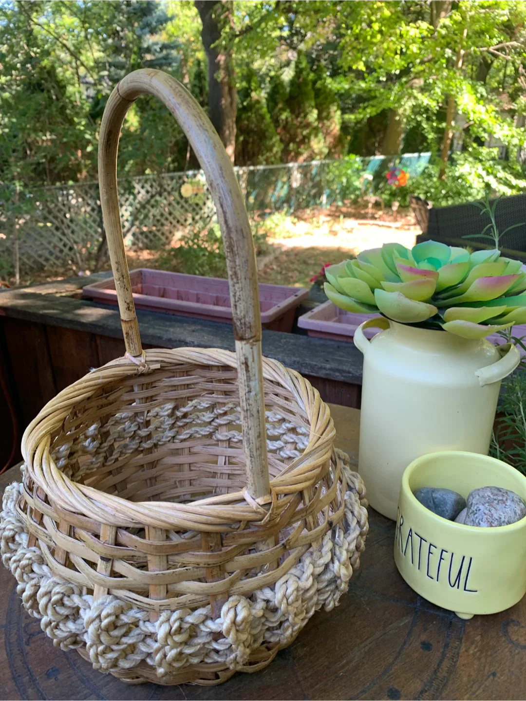 Woven Basket with Bamboo Handle image indicator(6)