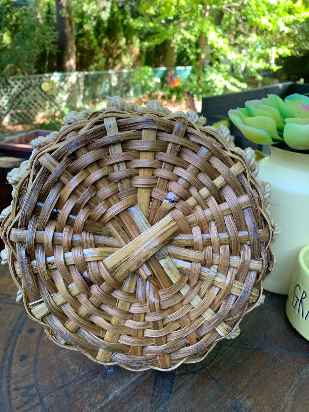 Woven Basket with Bamboo Handle image indicator(3)