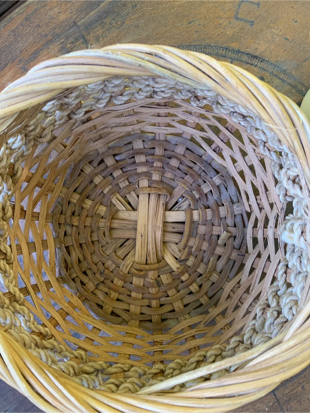 Woven Basket with Bamboo Handle image indicator(2)