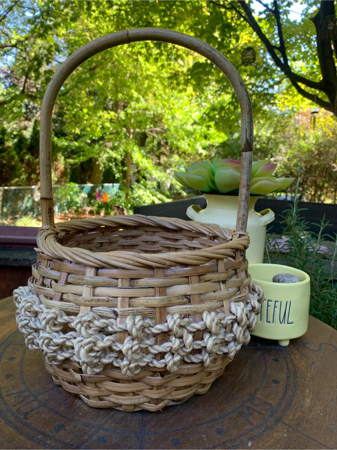 Woven Basket with Bamboo Handle image indicator(7)