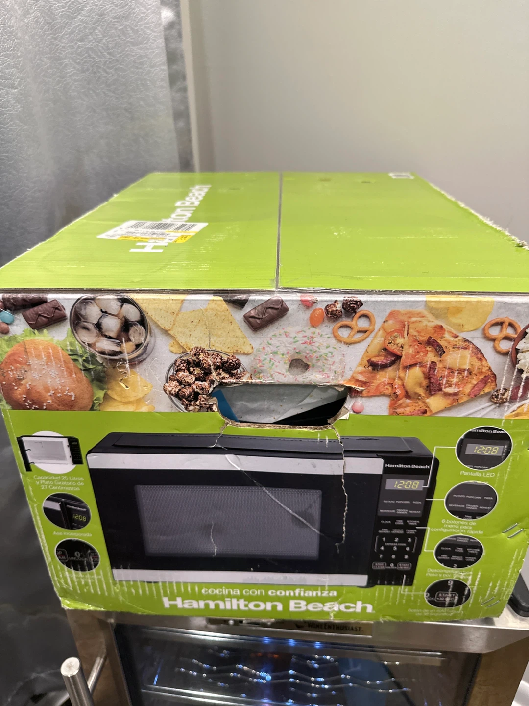Hamilton Beach 0.9 cu ft Compact Microwave Oven - NEW - photo 4