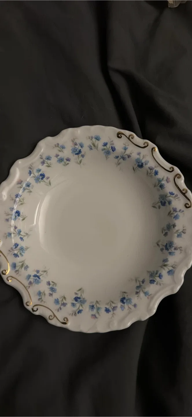 Royal Albert Bone China image indicator(6)