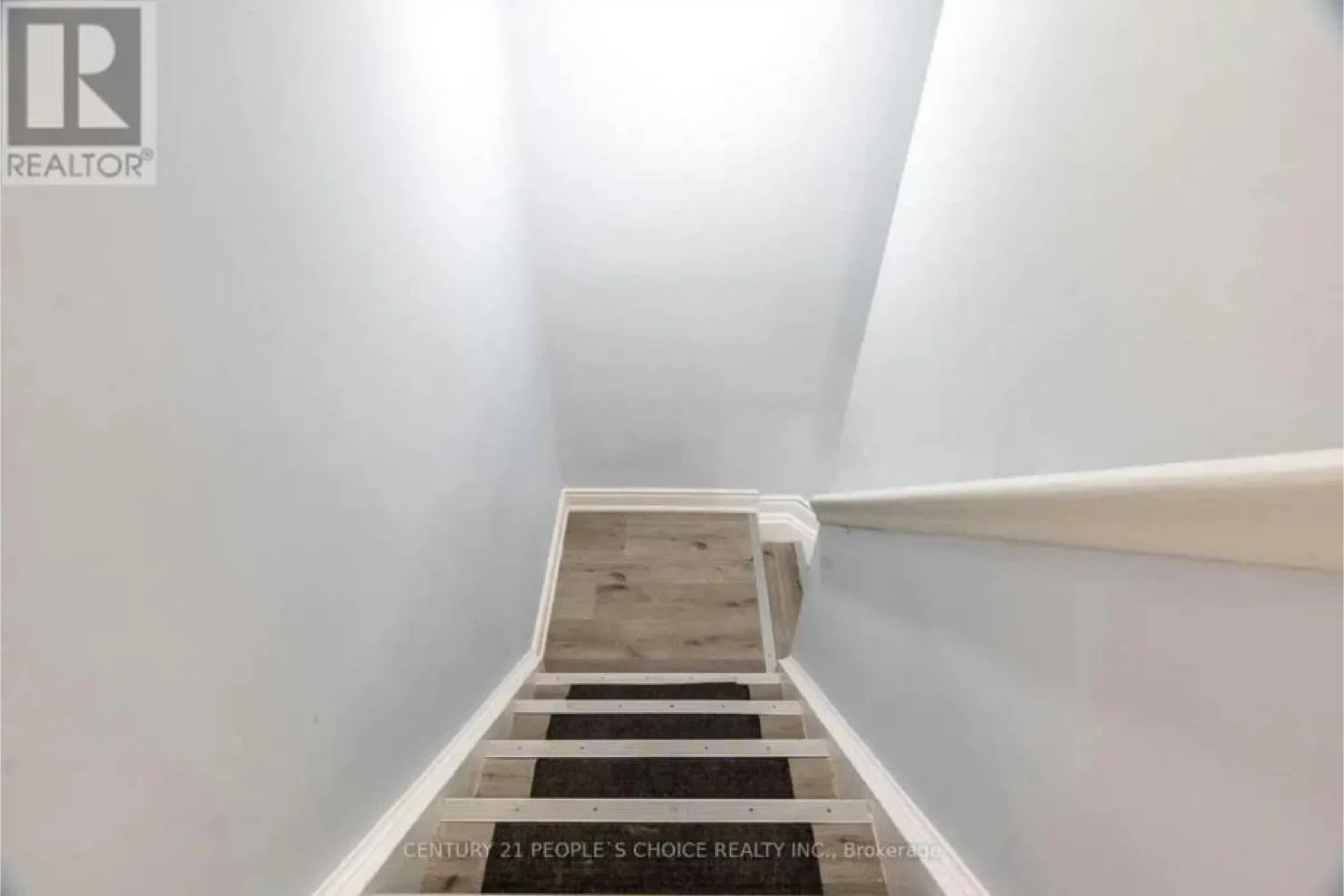 A room in a 2bed basement