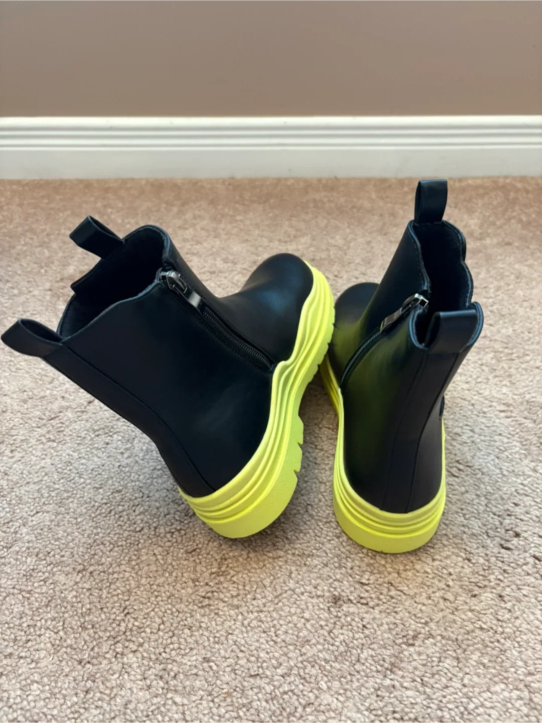 Brand new, Kids Bebo Waterproof Chelsea Boots, size 5. image indicator(5)