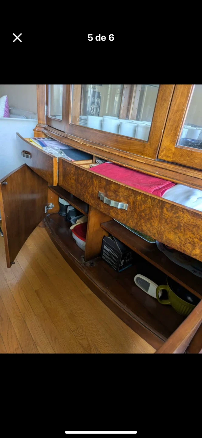 Hutch China Cabinet - photo 2