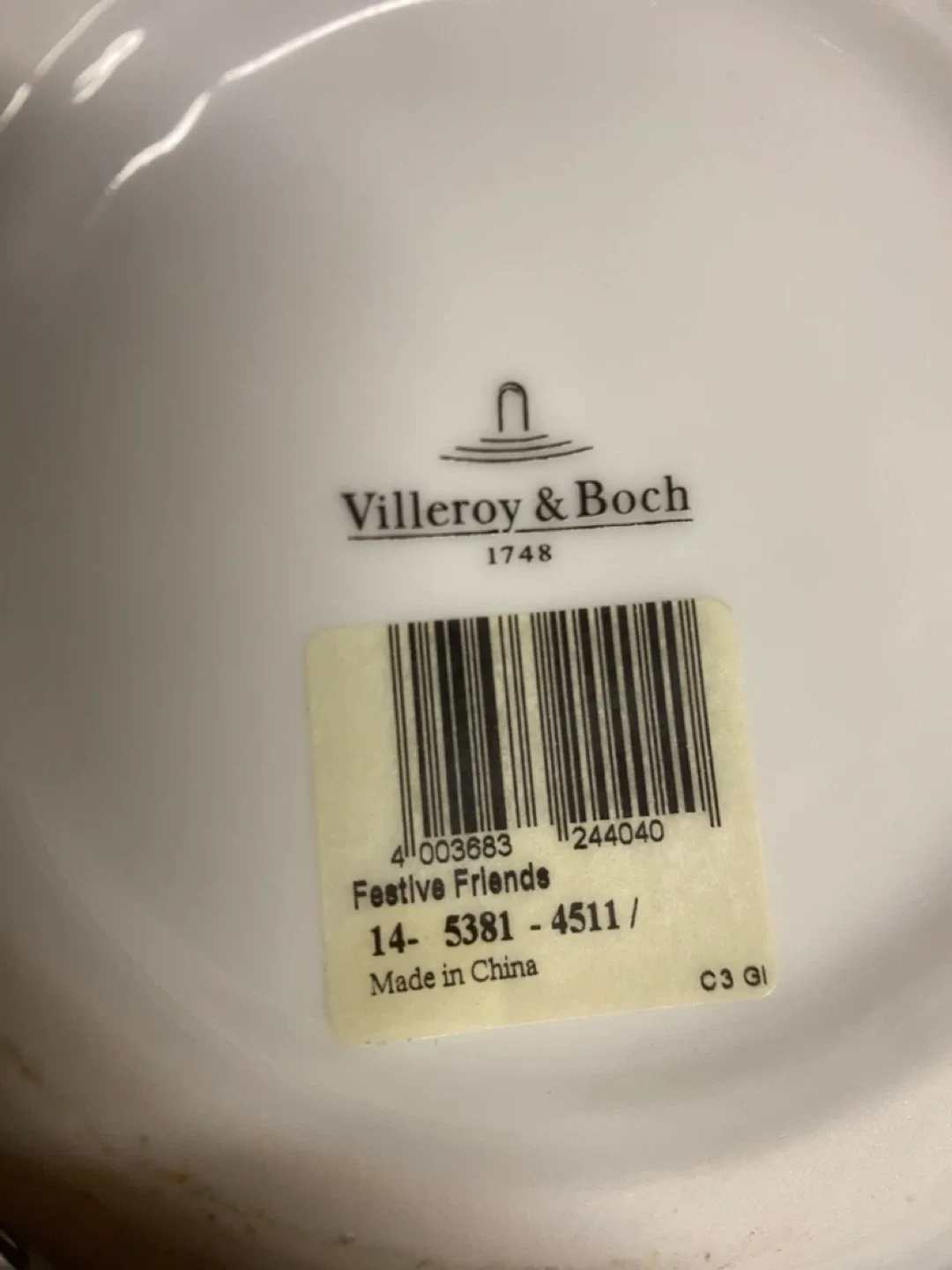 Villeroy & Boch Festive Friends Large Snowman Cookie Jar image indicator(2)