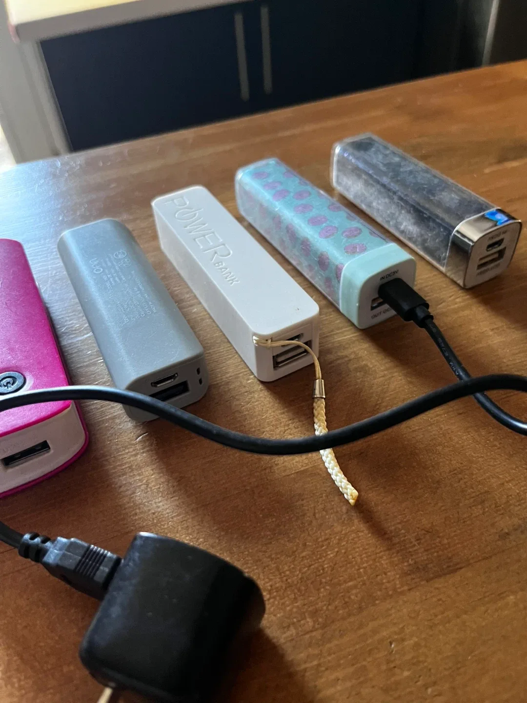 🧡Assorted Power Banks image indicator(2)