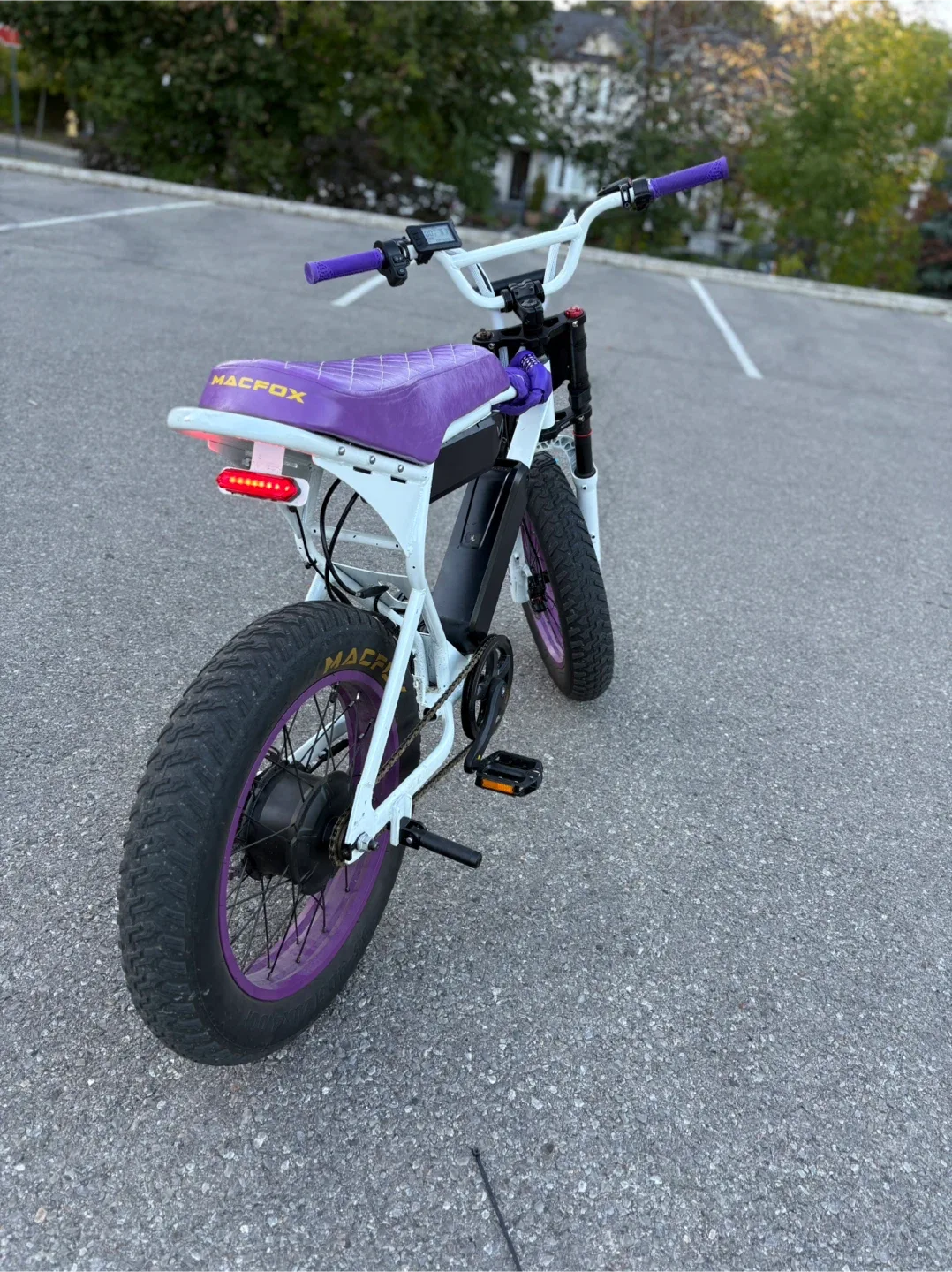 Macfox X5 Electric Bike - Purple & White image indicator(3)