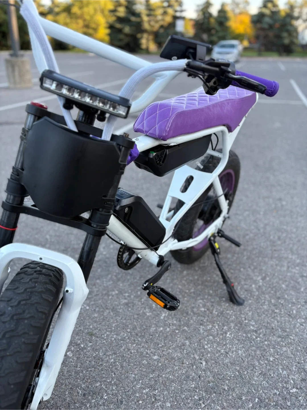 Macfox X5 Electric Bike - Purple & White image indicator(6)