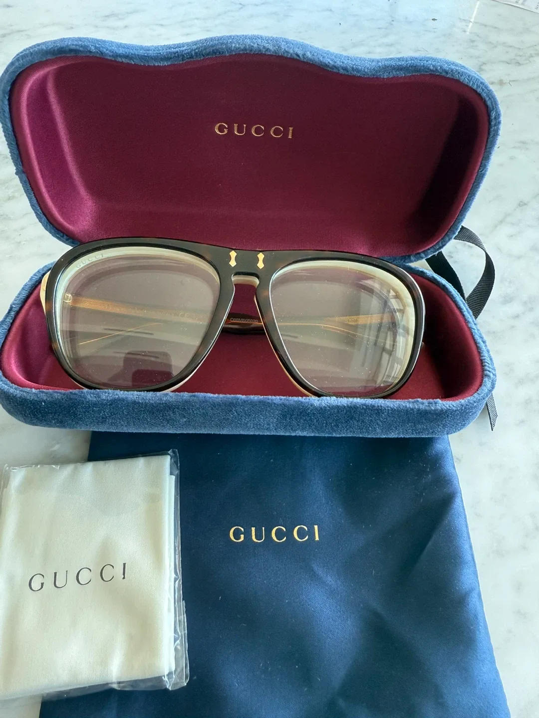 Gucci GG0067S Sunglasses image indicator(3)