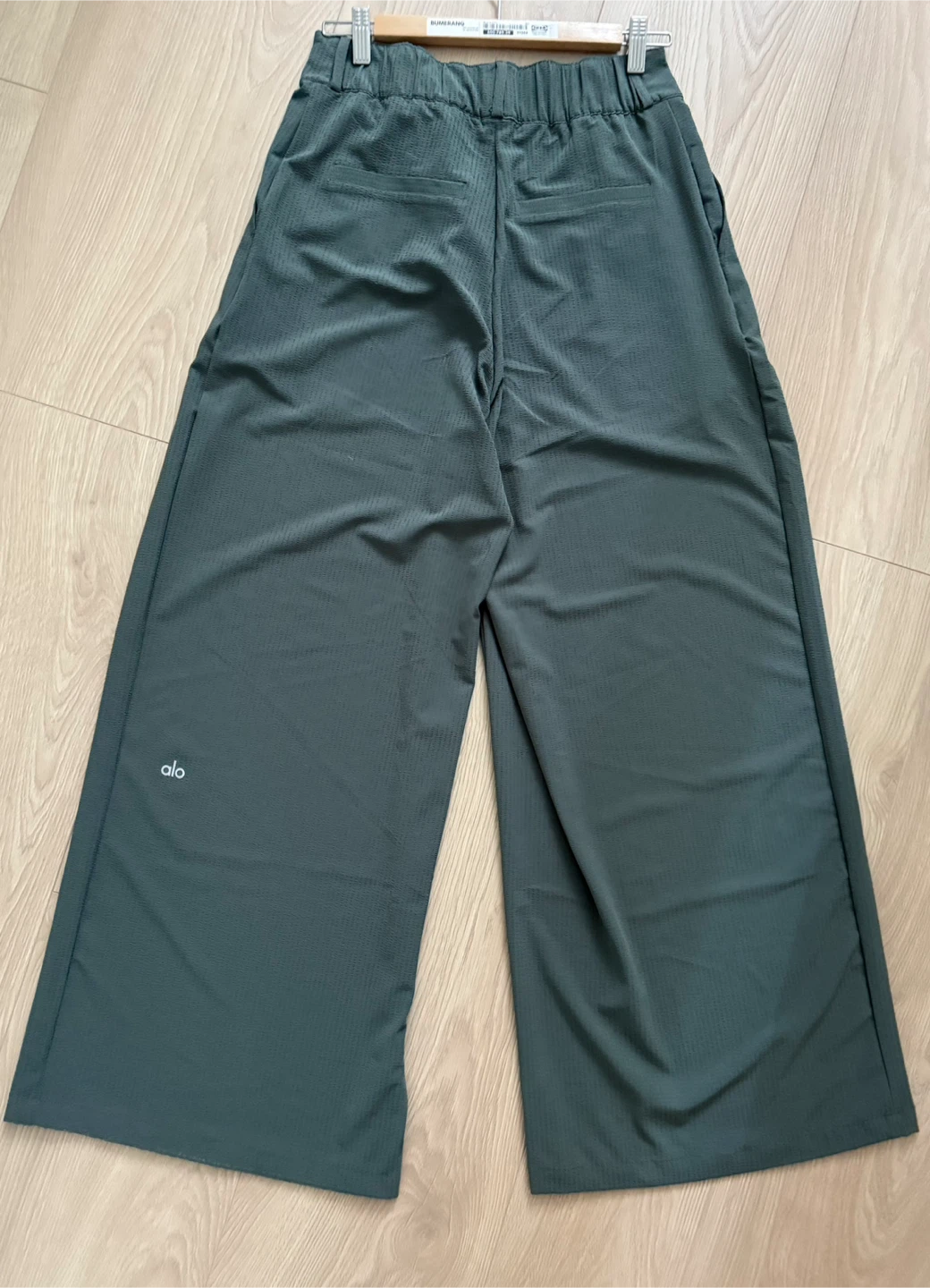 Alo Yoga trousers in excellent condition (size S) - photo 2