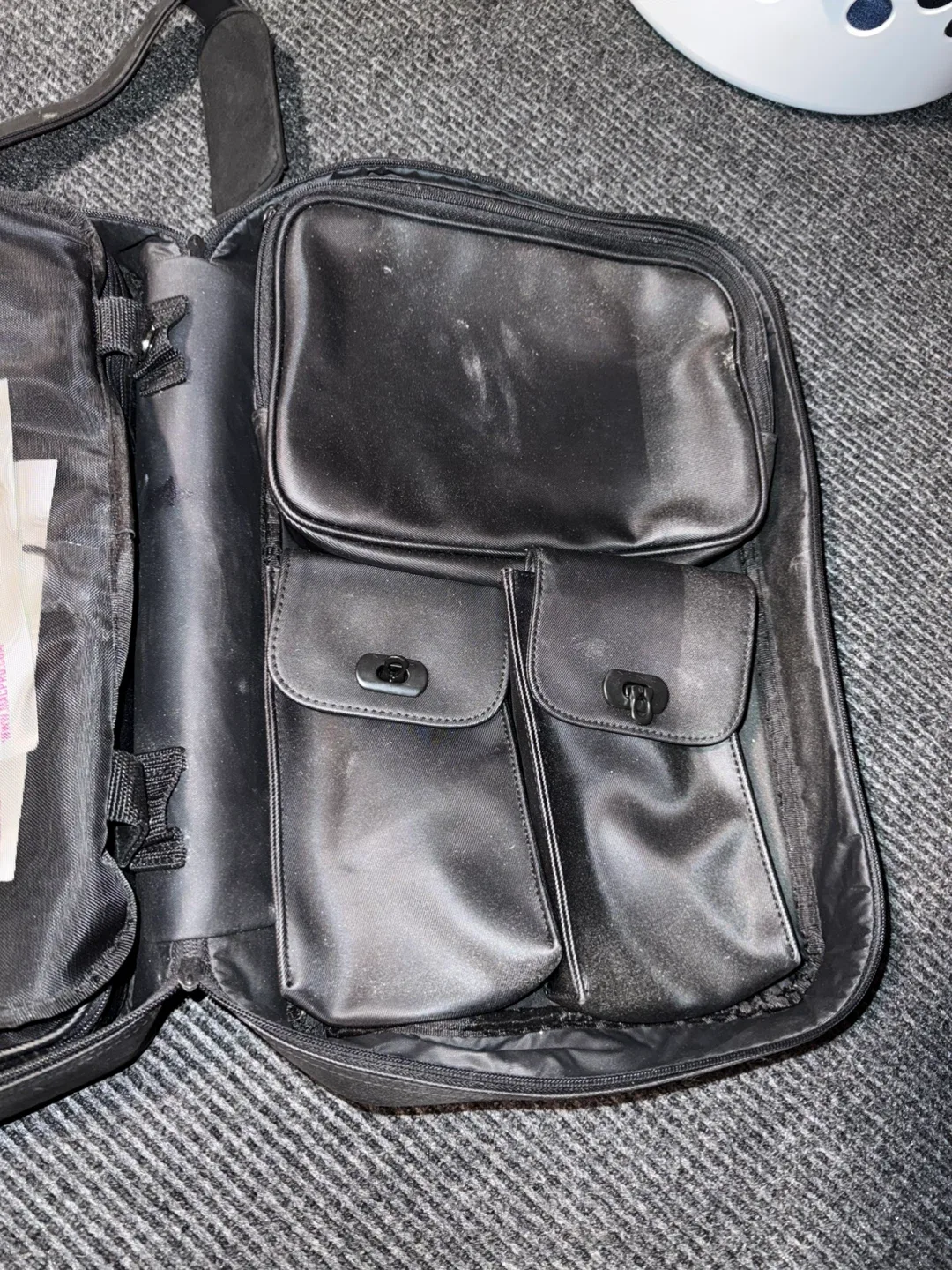 Black Makeup Artist Bag ( MAC ) image indicator(3)