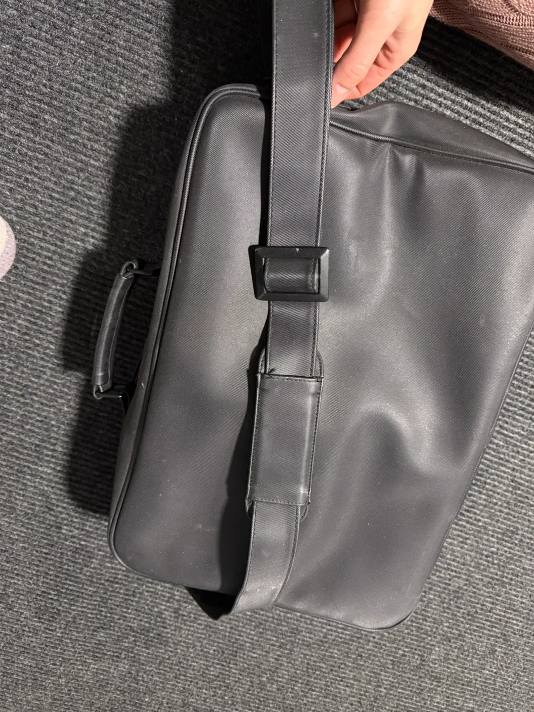 Black Makeup Artist Bag ( MAC ) image indicator(9)