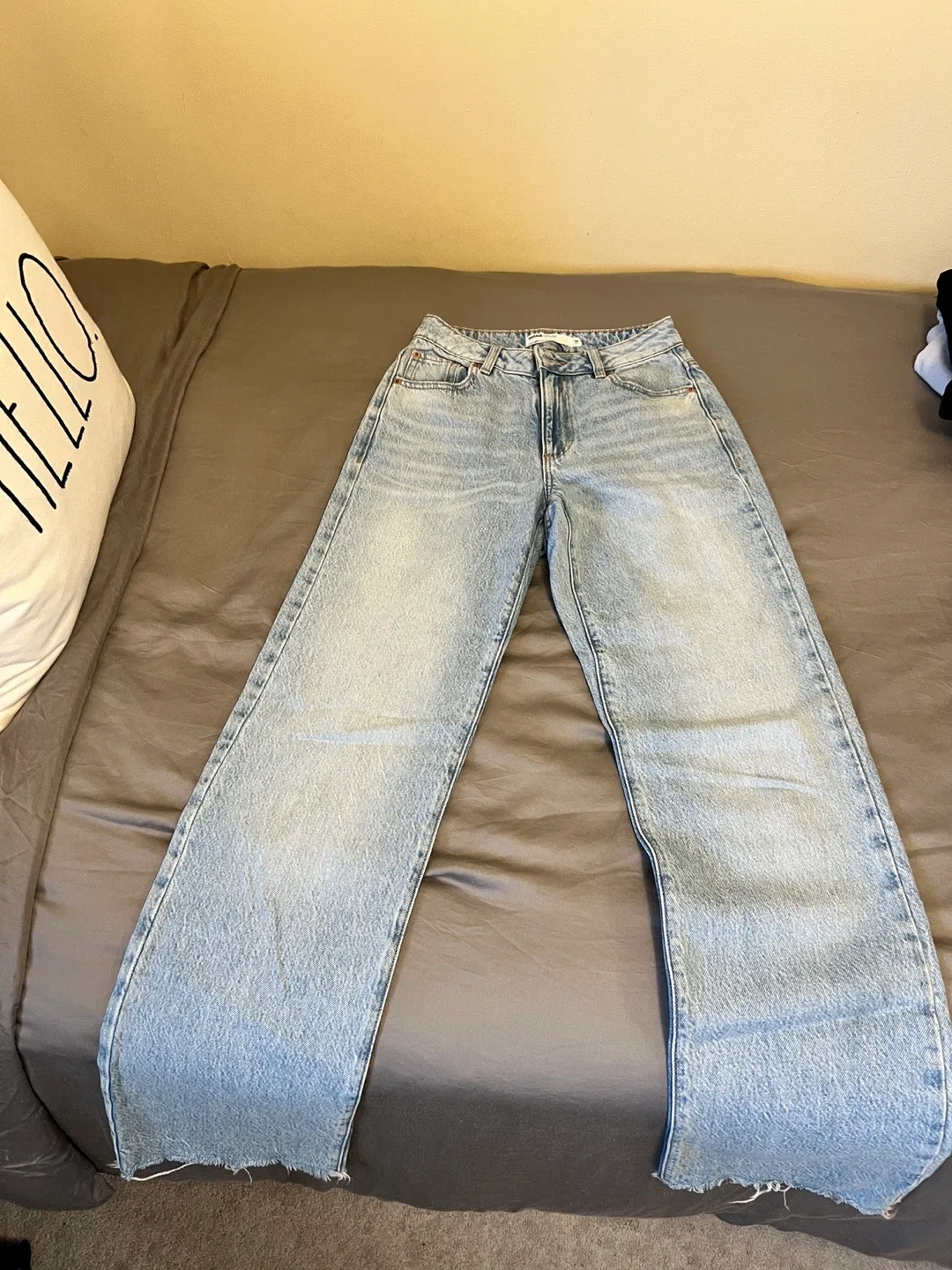 Girls jeans size is 00 thumbnail