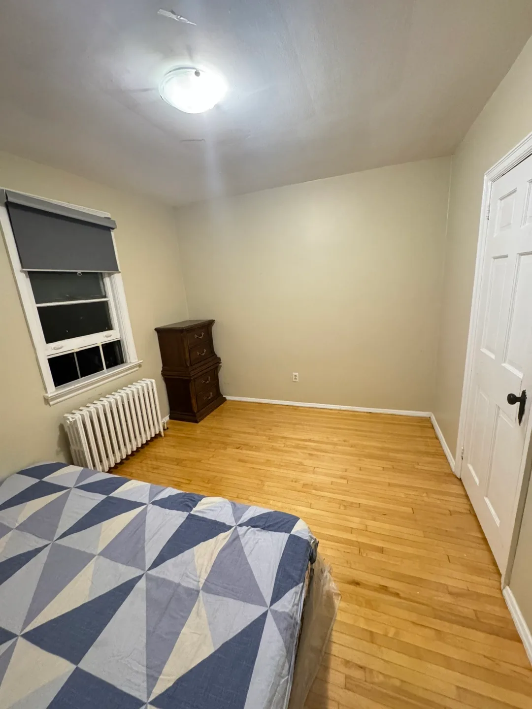 ACCOMODATION available for Girls only thumbnail