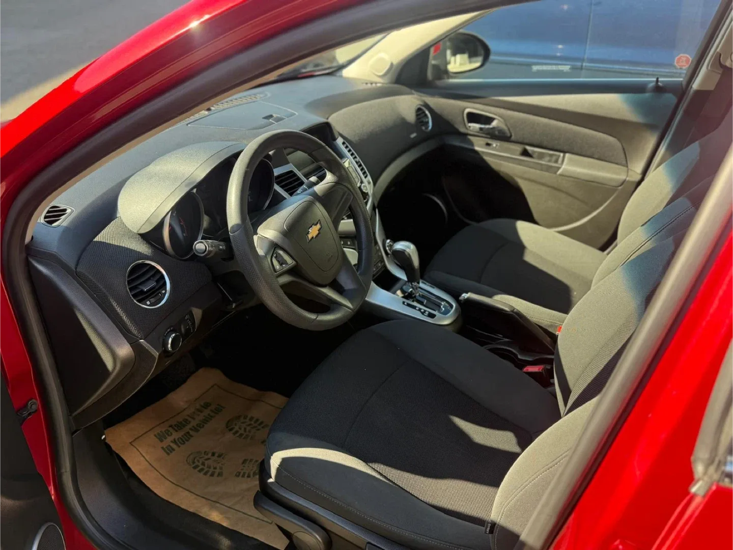 2012 Chevrolet Cruze image indicator(9)