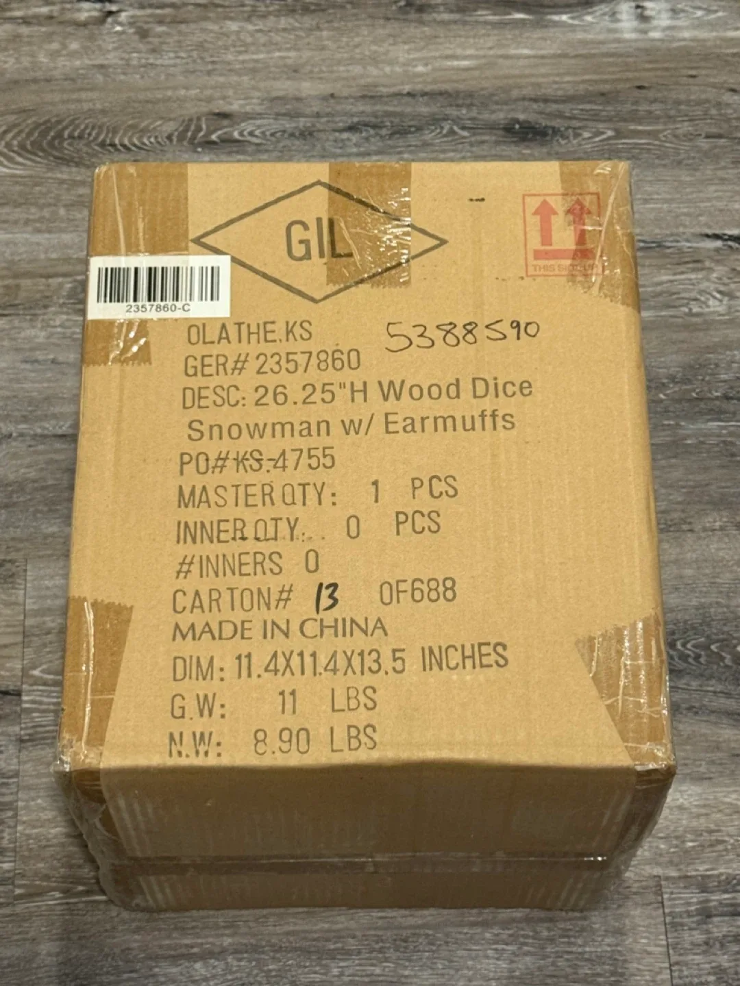 New GIL 26.25" Wood Dice Snowman w/ Earmuffs image indicator(3)