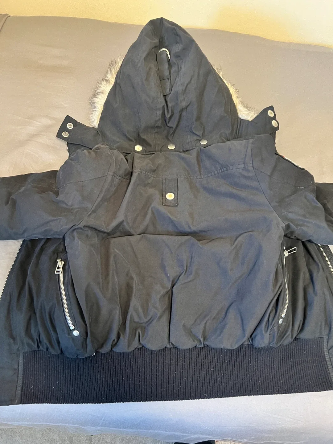 Storm Mountain Black Winter Jacket image indicator(3)