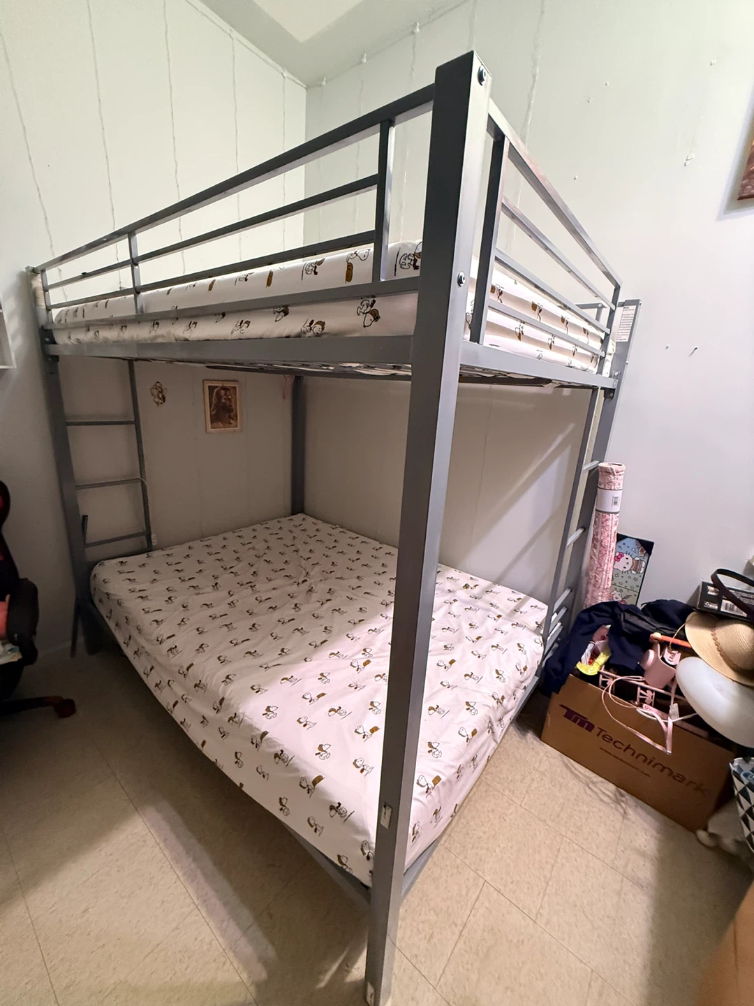 Bunk Bed with Snoopy Bedding - photo 5