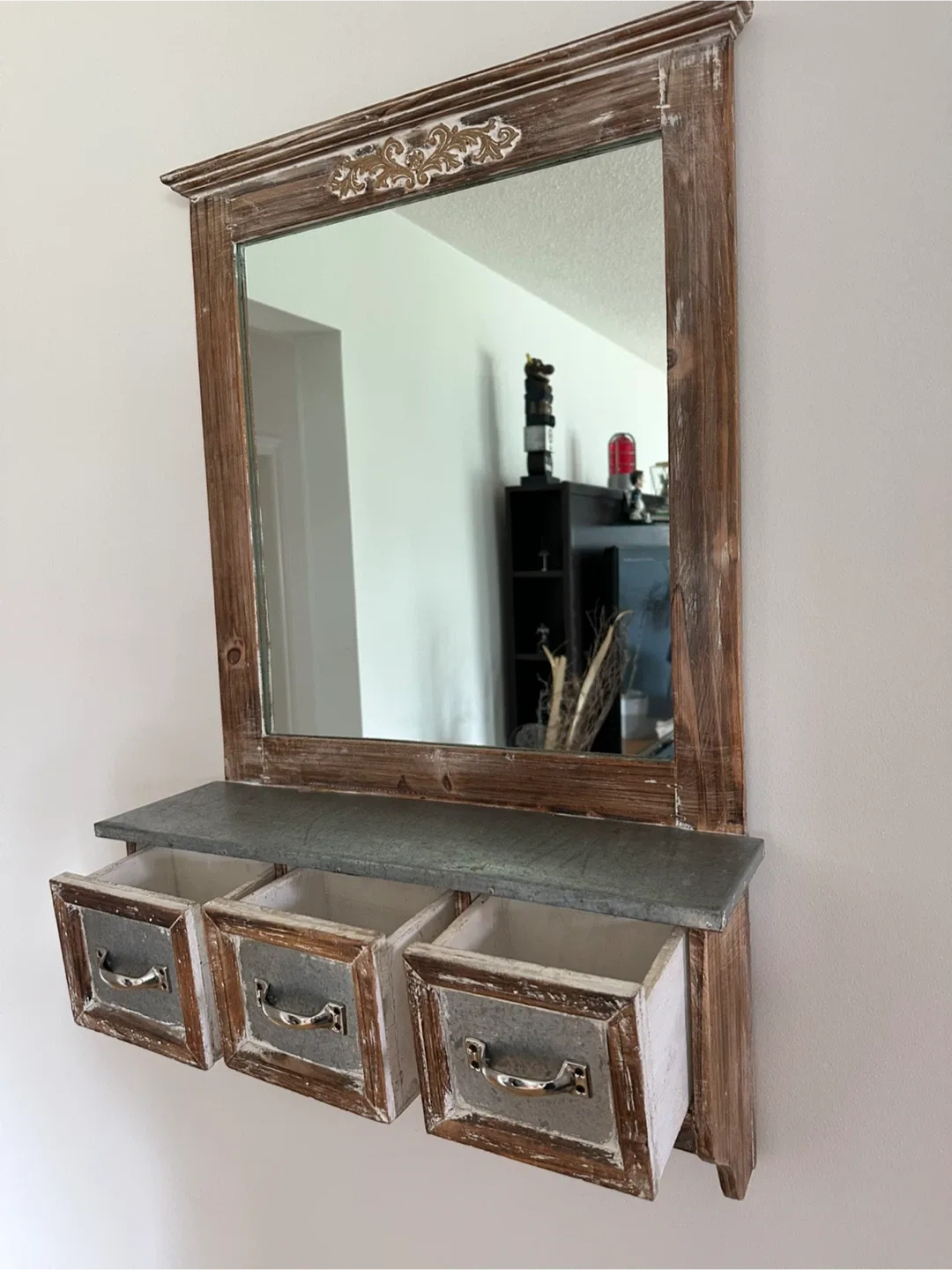 Rustic Mirror - Open to Offers!! image indicator(2)