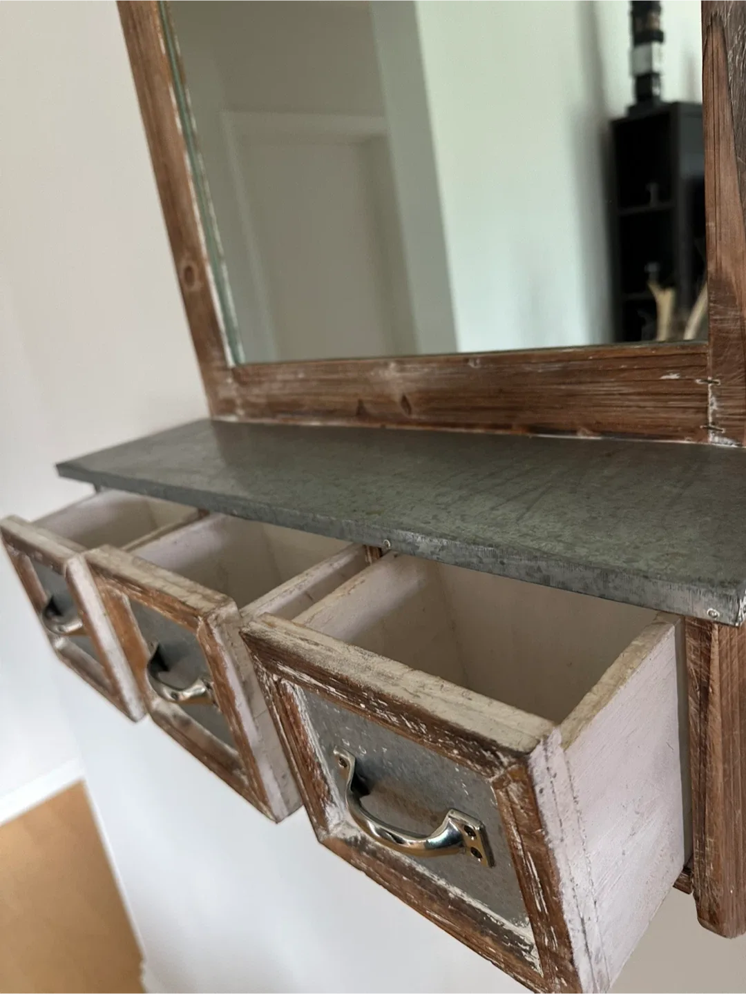 Rustic Mirror - Open to Offers!! image indicator(3)