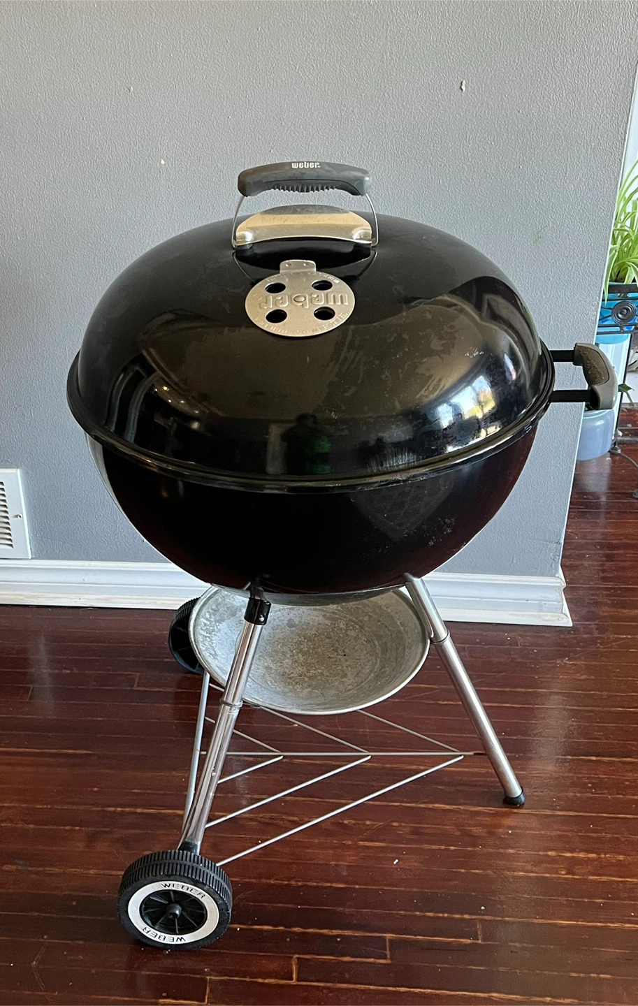 Weber Kettle BBQ Grill - Black