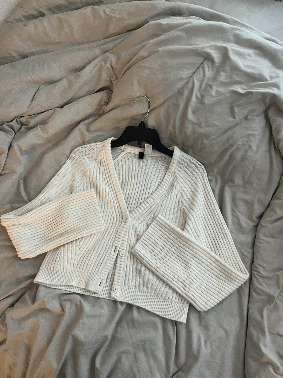 Escada Red Cable Knit Cardigan - Size S image indicator(3)