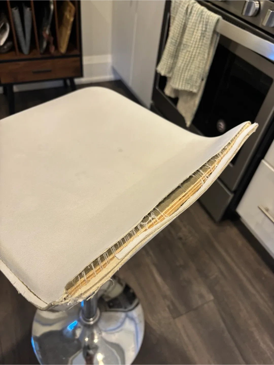 Kitchen Island / Bar height table image indicator(6)