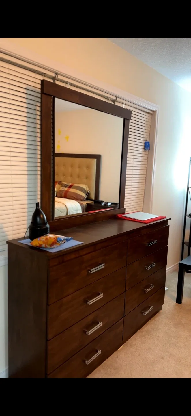 ENTIRE BEDROOM SET - MUST SELL ASAP! Leaving the Country! ✨🛌 image indicator(4)