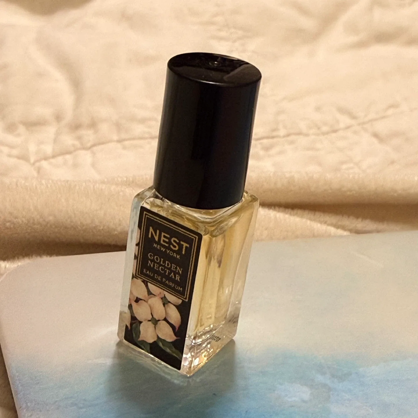 NEST New York Golden Nectar Rollerball MINI 1oz/3ml image indicator(3)