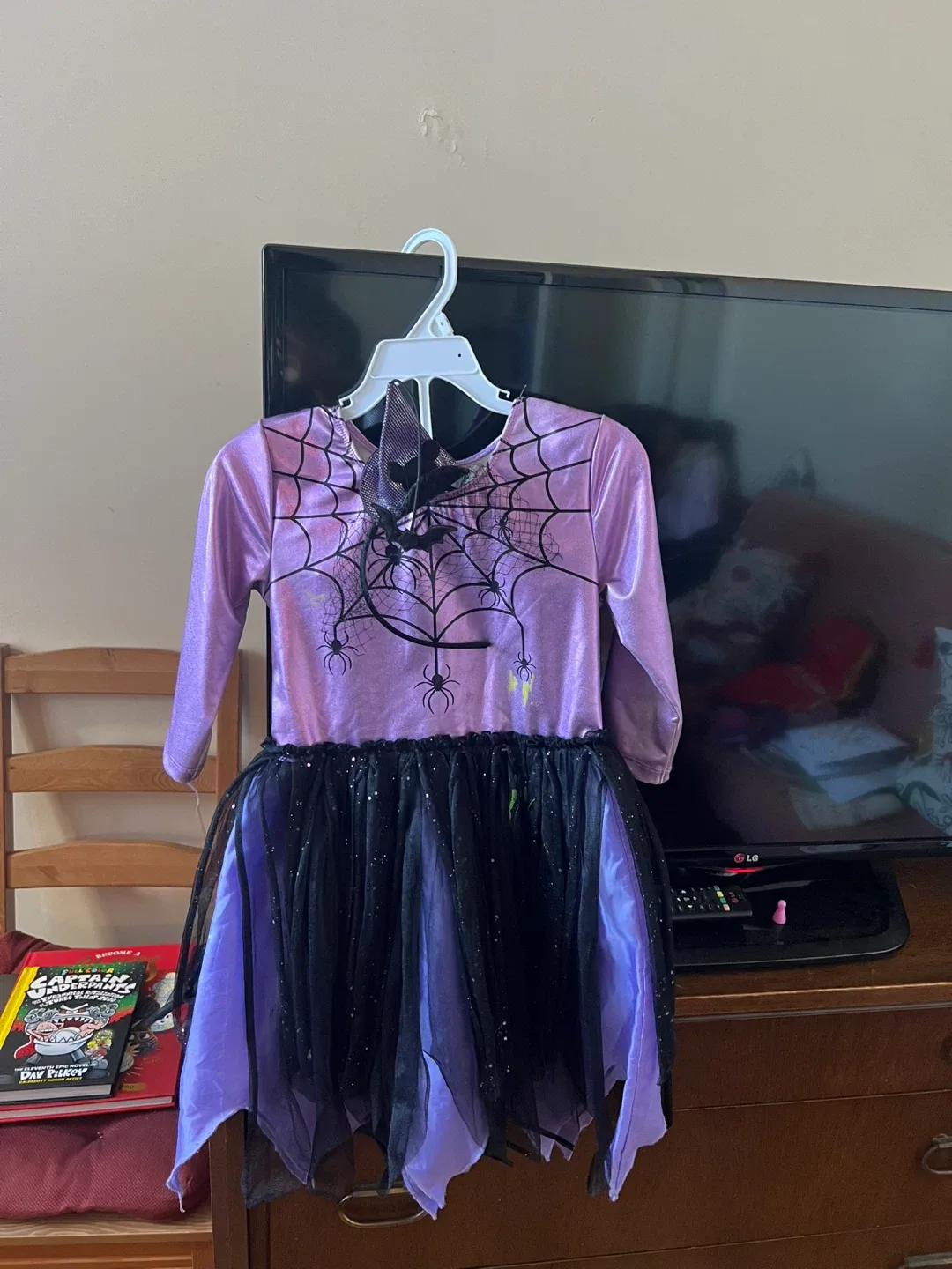 Dress-up Costumes - Elsa, Unicorn, Spider, Rapunzel image indicator(5)