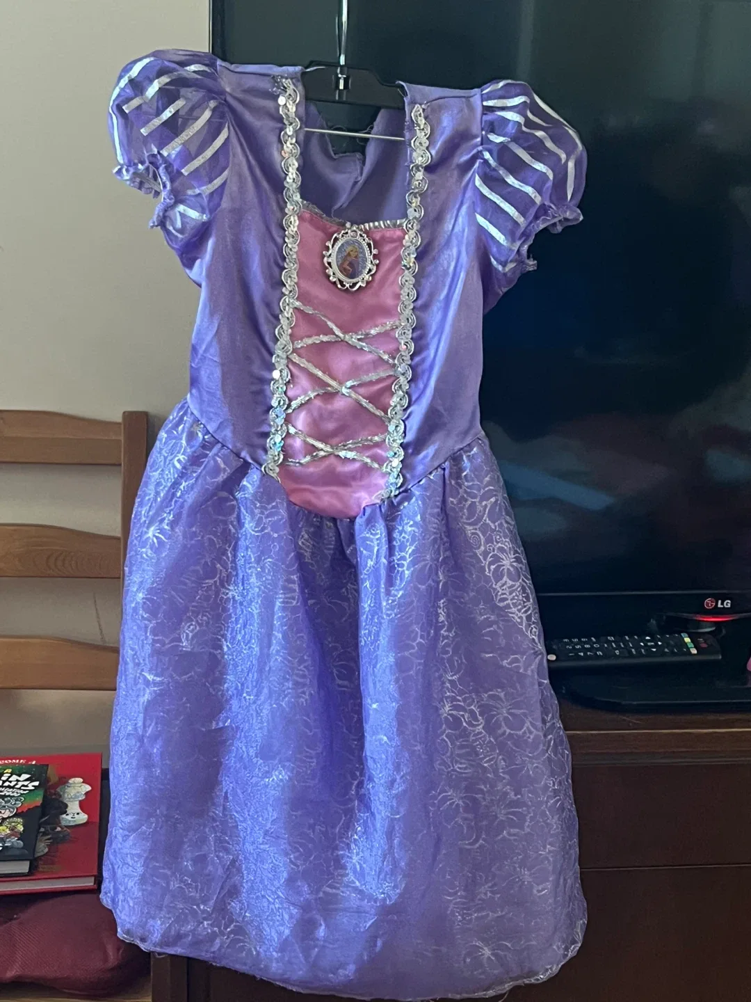 Dress-up Costumes - Elsa, Unicorn, Spider, Rapunzel image indicator(2)