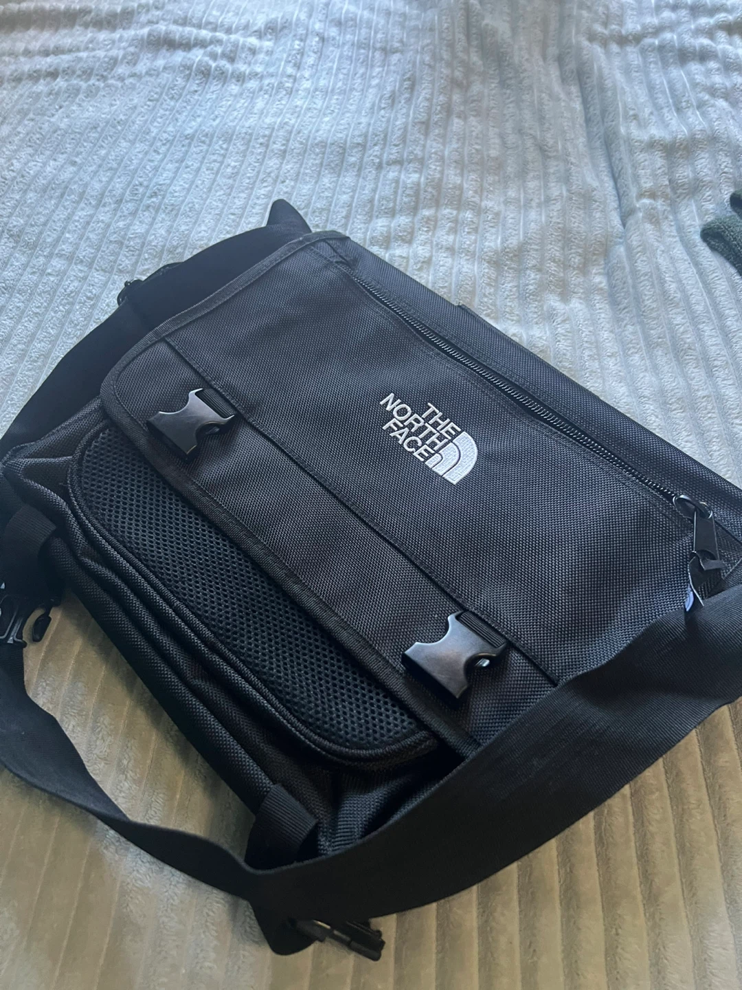 The North Face Black Messenger Bag - photo 5