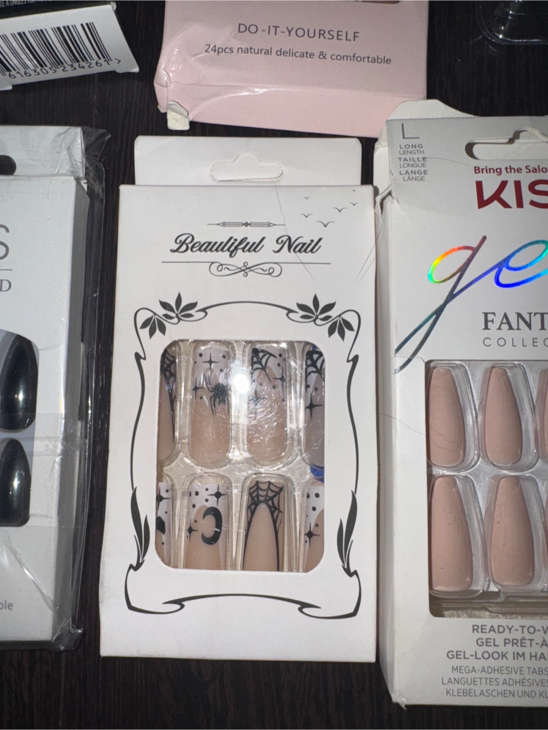 11 Assorted Press-On Nails - Kiss, Fashion&Trend, Beautiful Nail - photo 2