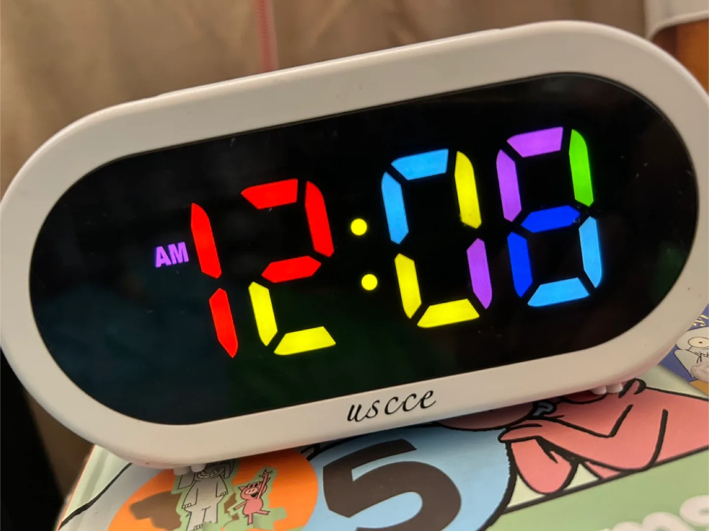 usccce Digital Alarm Clock thumbnail