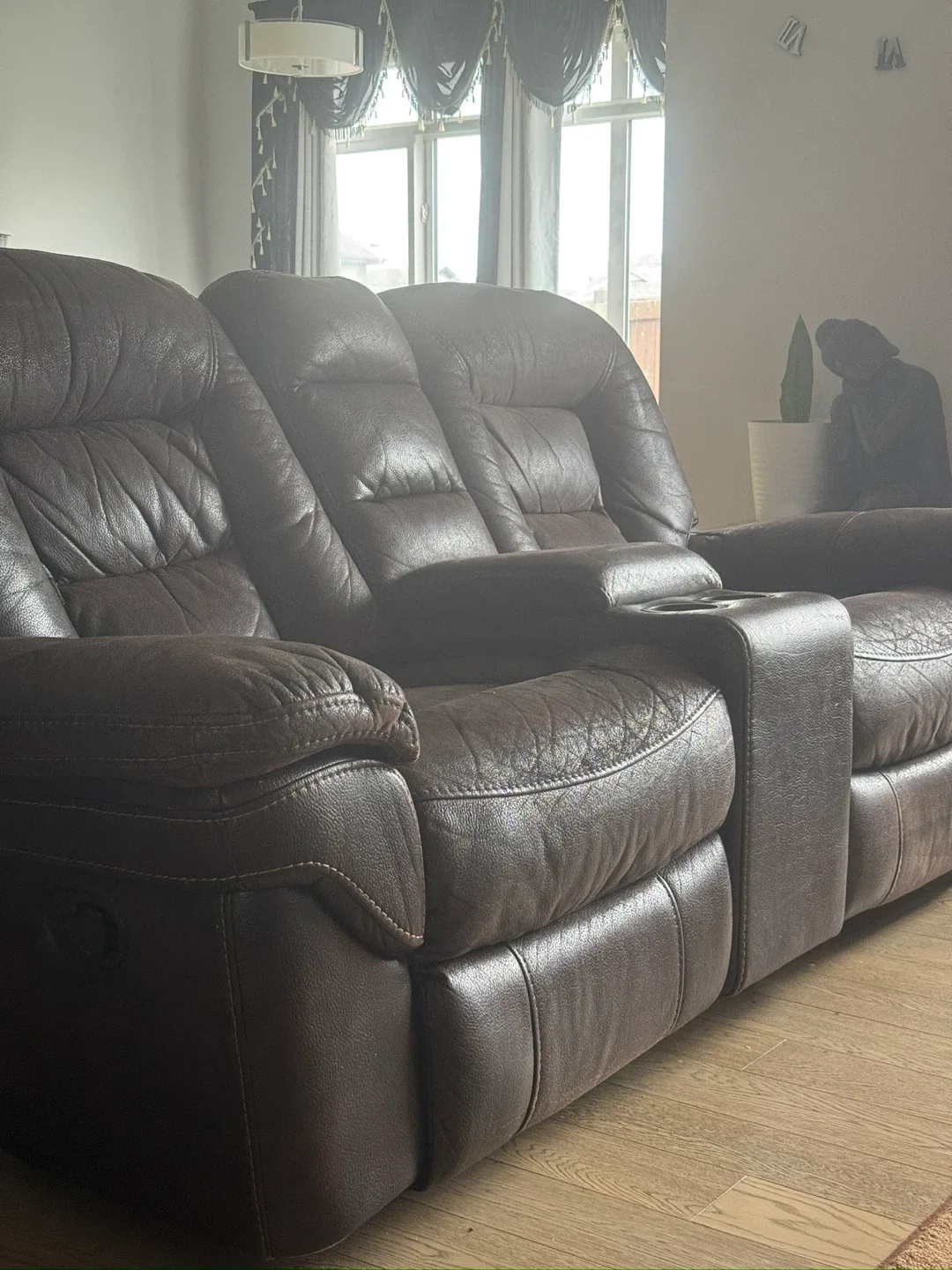 Brown Leather Reclining Loveseat image indicator(2)