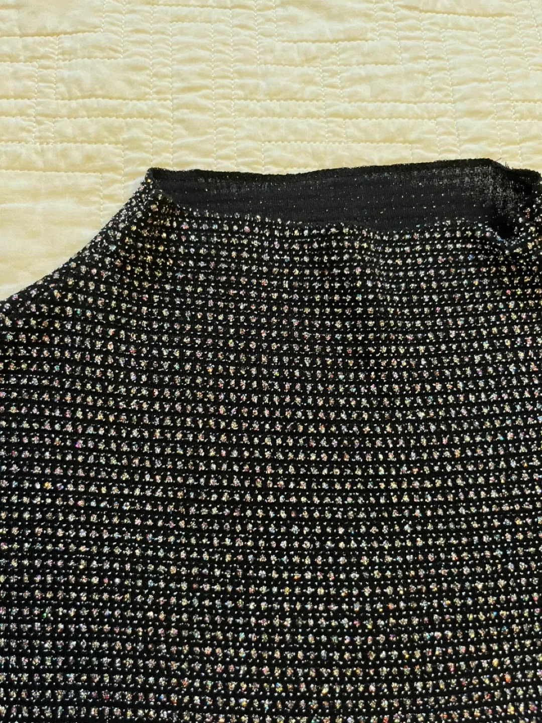 Black Sparkle Top - Size L image indicator(2)