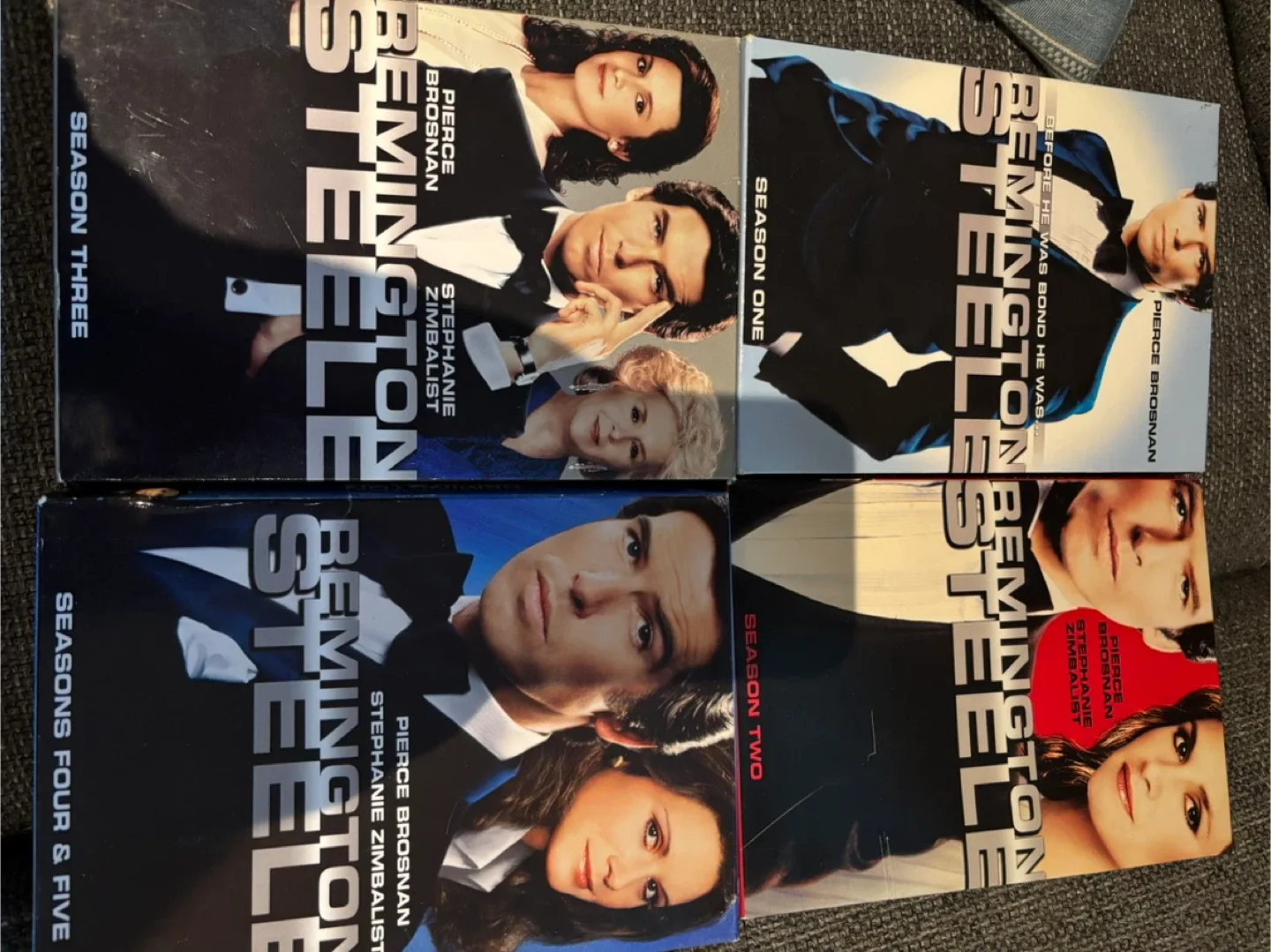 Remington Steele DVD Seasons 1-5 - Pierce Brosnan thumbnail