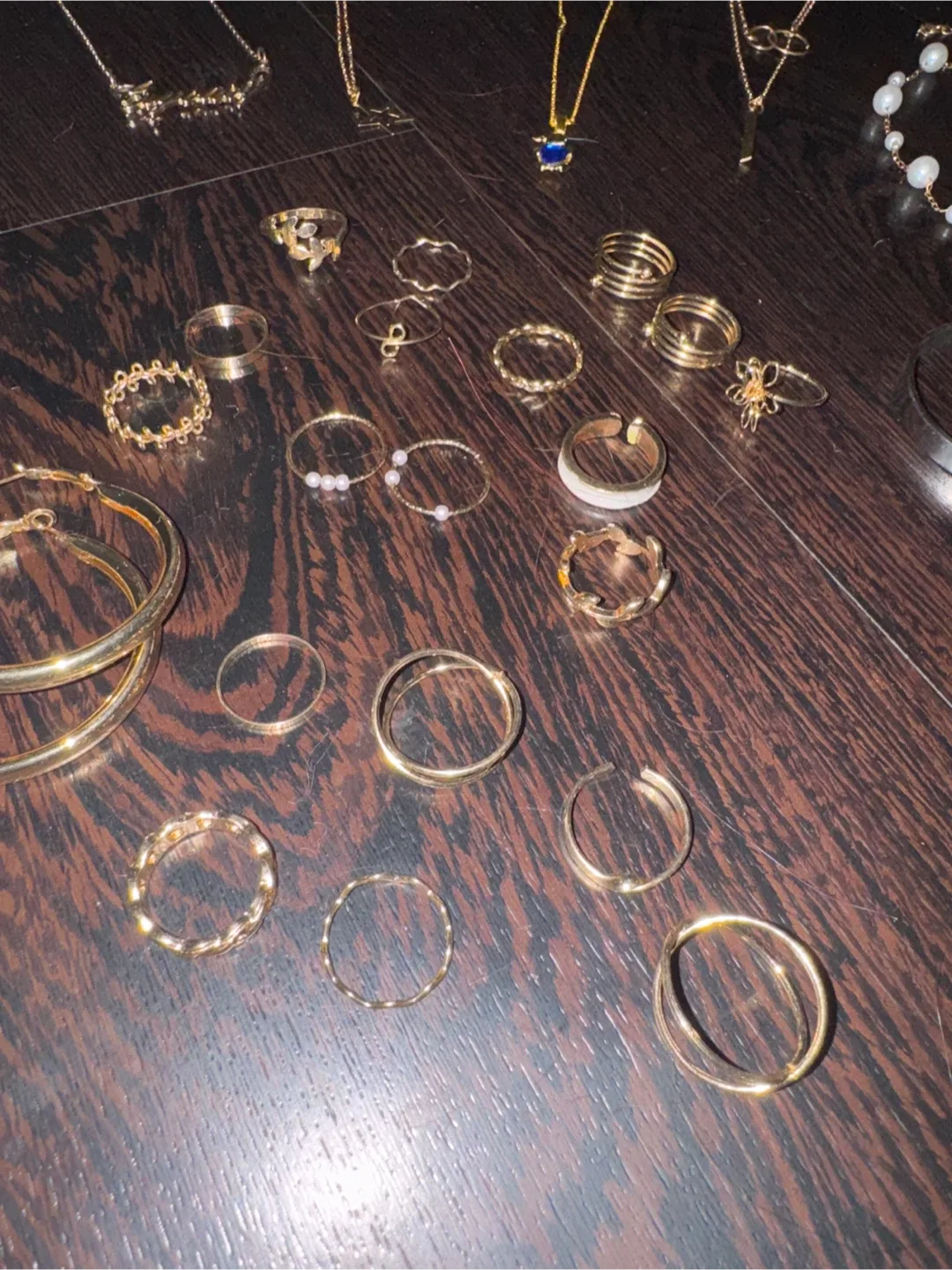 Assorted Gold Tone Jewellery image indicator(5)