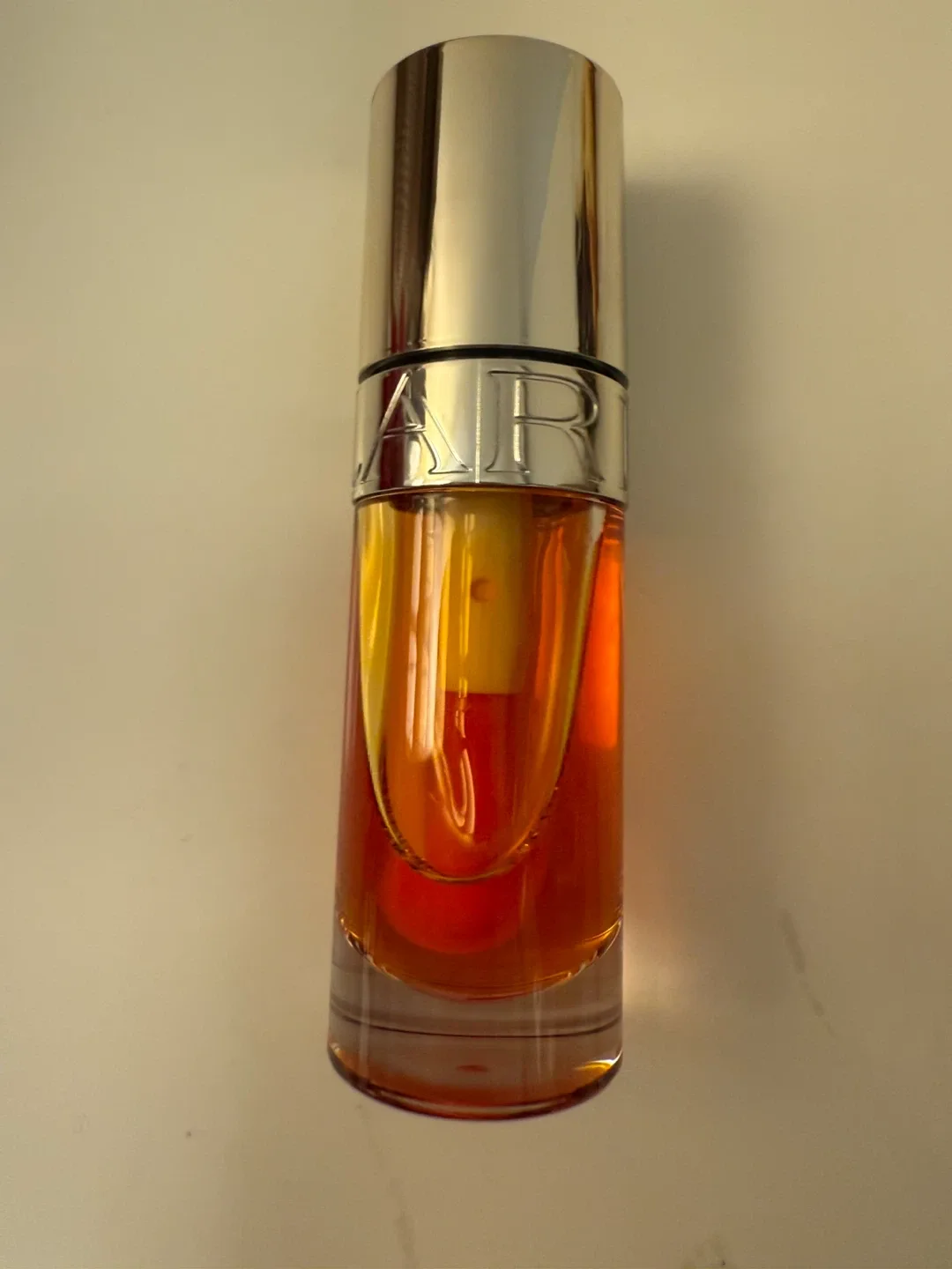 Clarins Paris Lip Comfort Oil 05 new image indicator(3)