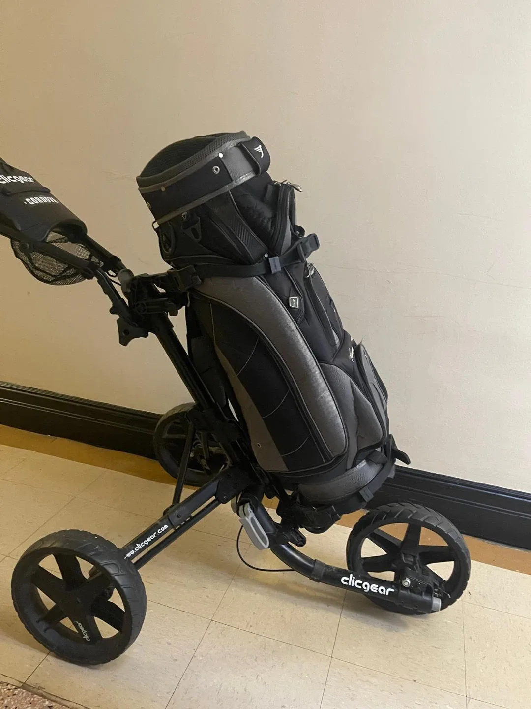 Cligear Model 4.0 Golf Cart, 3-Wheel Golf Cart,  + BAG GOLF thumbnail